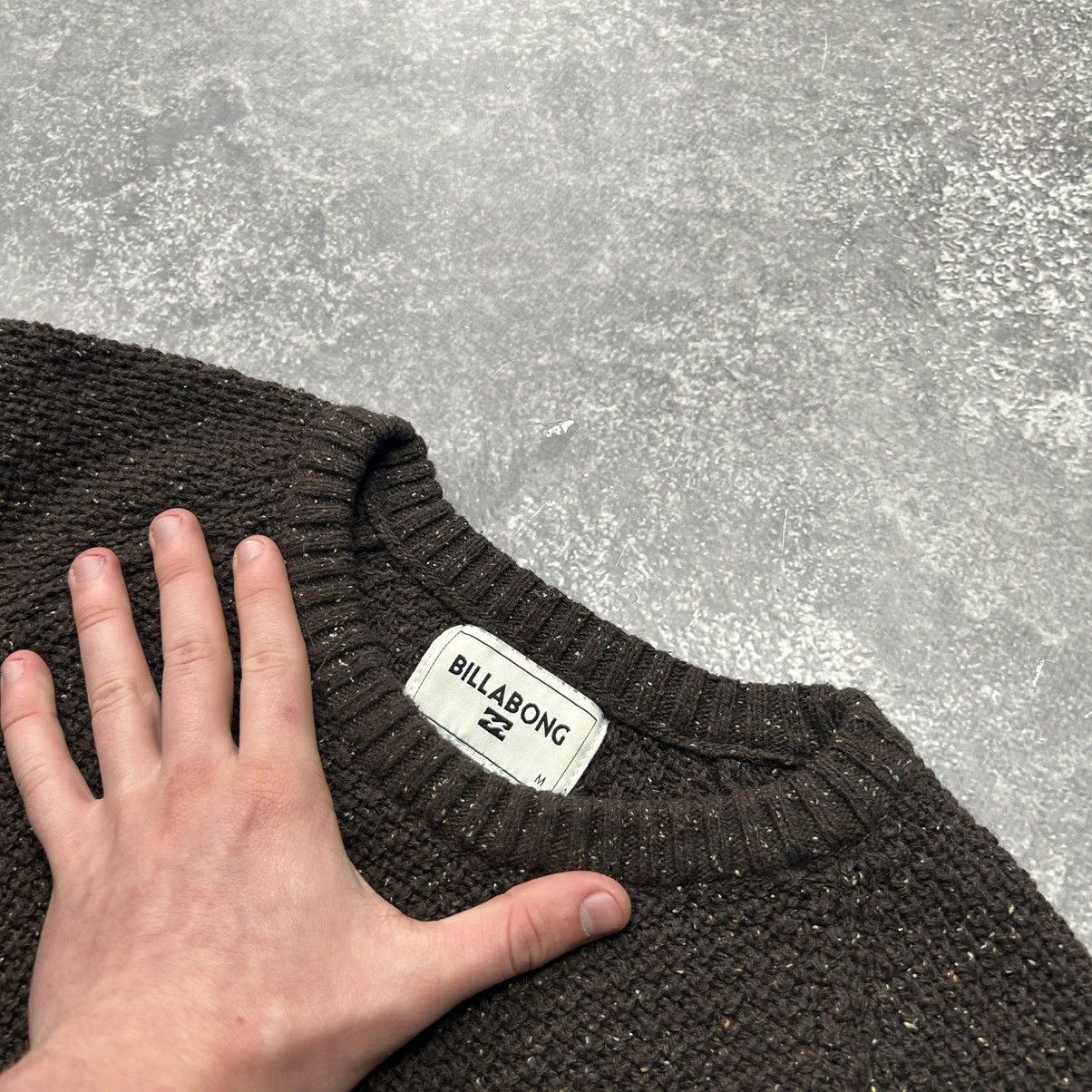Billabong Mens Billabong small logo basic streetwear brown sweater Size US M / EU 48-50 / 2 - 7 Thumbnail