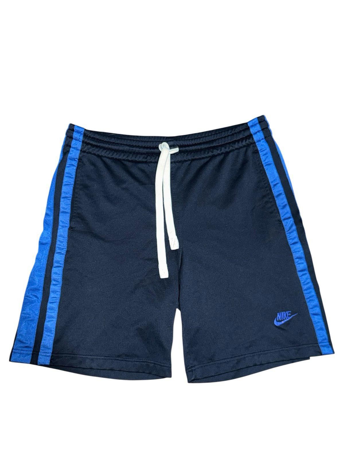 Nike Nike Grey Tag Blue Stripe Mesh Shorts Rare Mens MD Size US 32 / EU 48 - 1 Thumbnail
