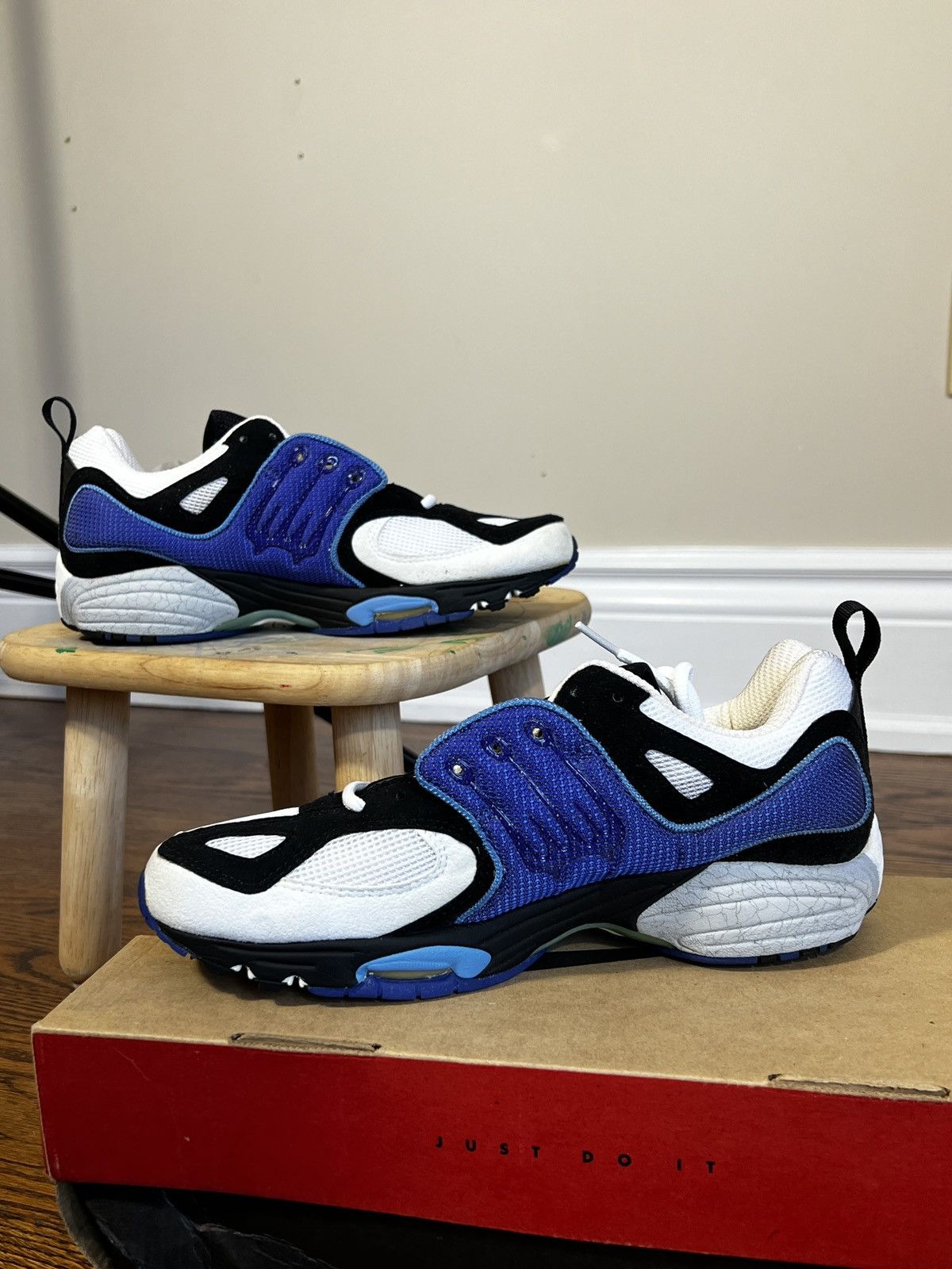 Nike Nike Air Zoom Citizen Size US 8.5 / EU 41-42 - 2 Thumbnail