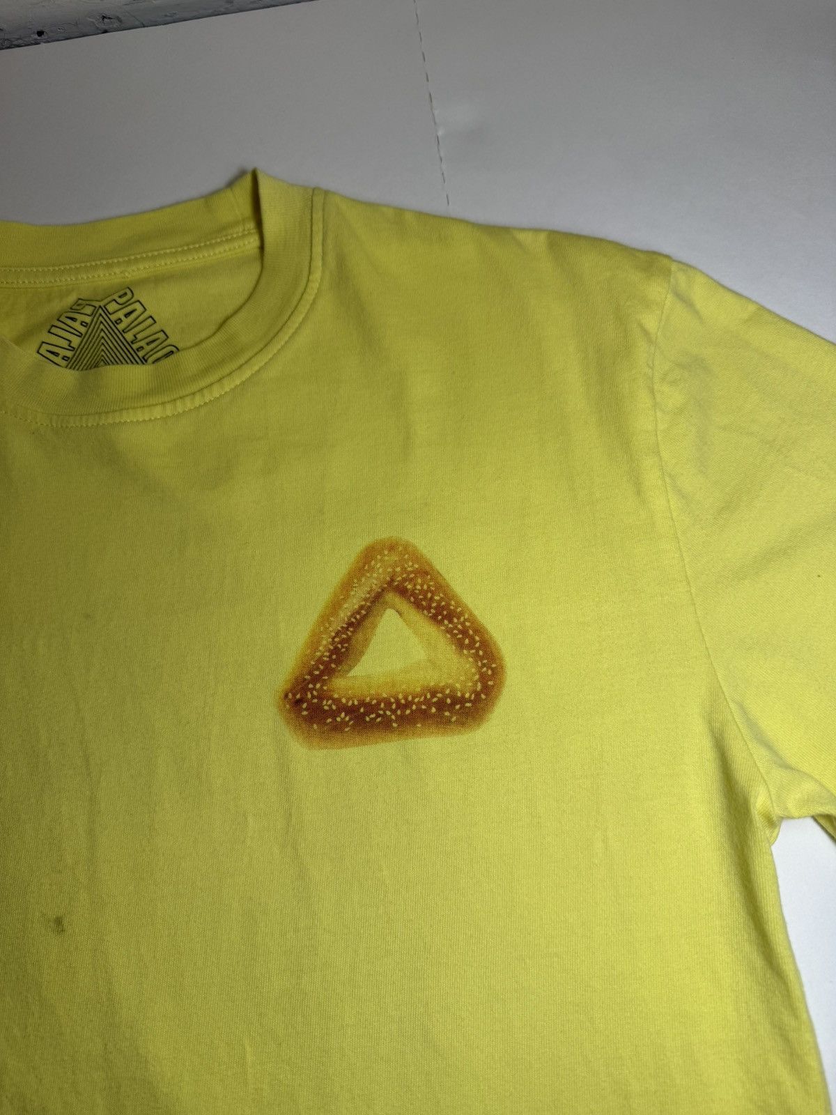 Palace Palace Tri Ferg Pretzel Logo Tee Shirt Yellow Small Size US S / EU 44-46 / 1 - 3 Thumbnail