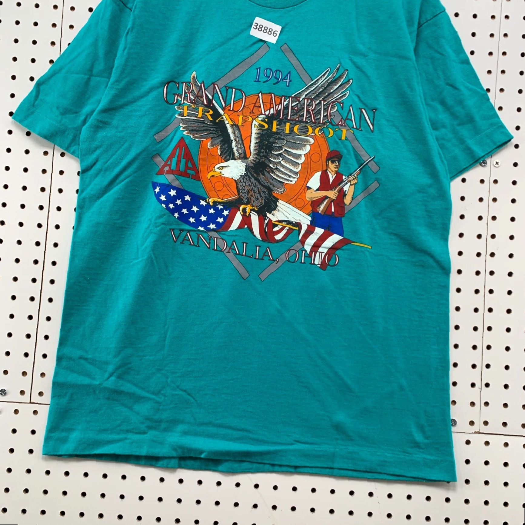 Fruit Of The Loom VINTAGE 90s Fruit of the Loom Graphic T-Shirt Men Large Blue Outdoor Hunt Trapshooting 21x28 Size US L / EU 52-54 / 3 - 6 Thumbnail