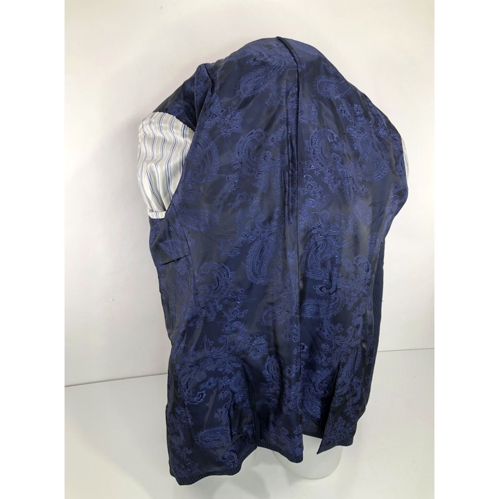 NBA Elevee Deron Williams NBA Pinstripe Blazer Jacket 40L Mens Blue Gray XL? hmm Size 40R - 5 Thumbnail