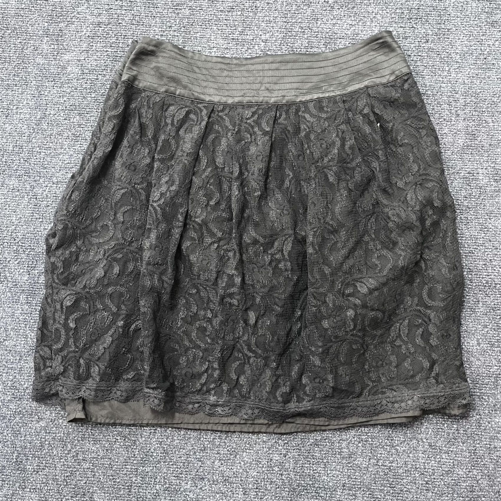 Worthington Worthington Skirt Womens 8 Black Lace Overlay Formal Pleated Knee Length Elegant Skirt Womens 8 Black Lace Overlay Formal Pleated Knee Length Elegant Size 30" / US 8 / IT 44 - 3 Thumbnail