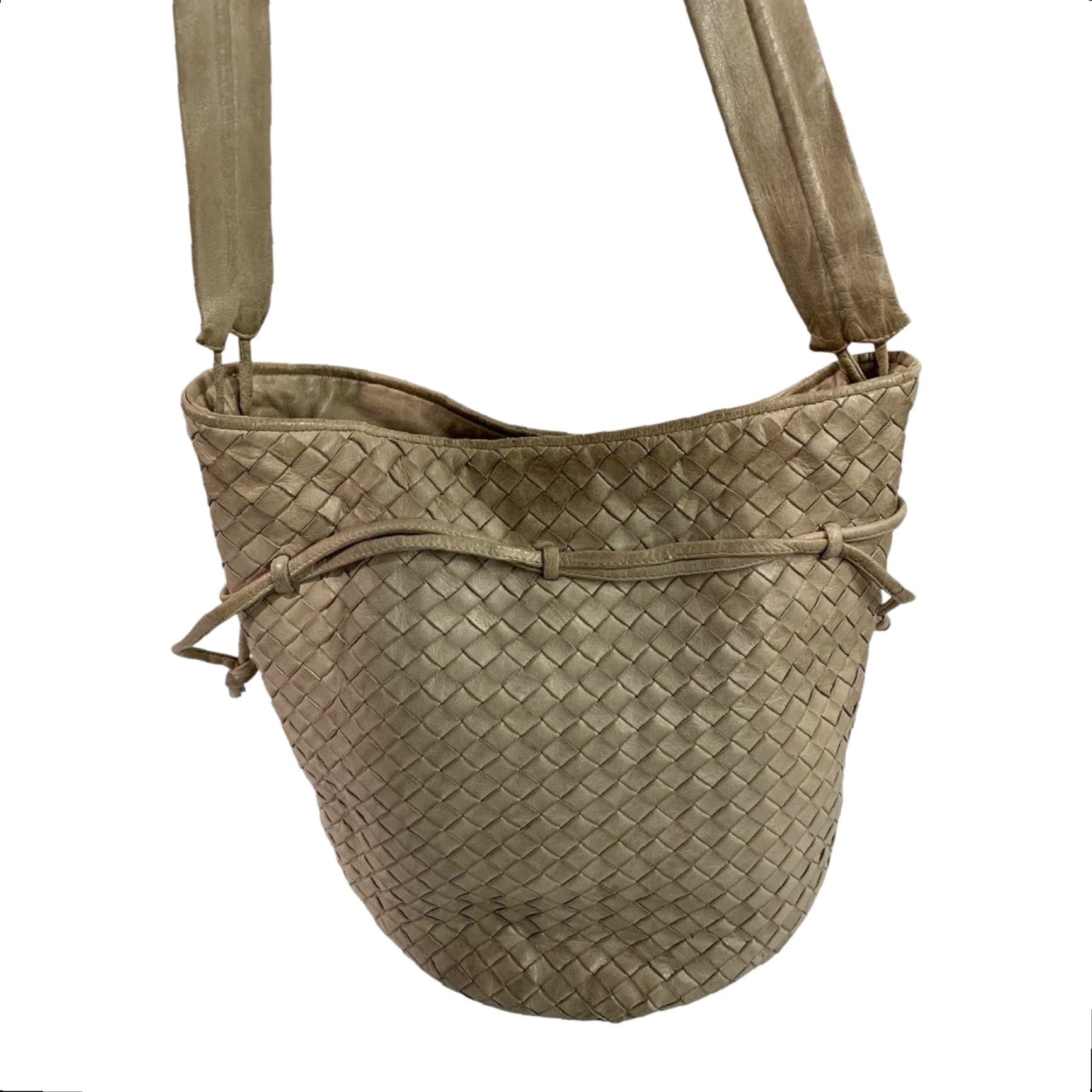 Vintage Madras Bucket Bag Purse Leather Gray Women 12" x 10" 4.5" bottom diameter 15" strap drop Made in Italy Woven Soft Crossbody? Size ONE SIZE - 5 Thumbnail