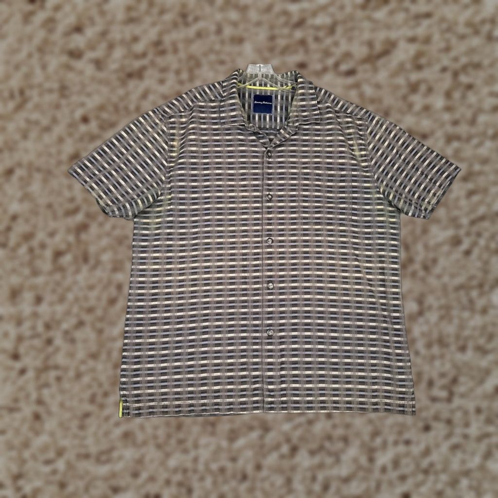 Tommy Bahama VINTAGE Tommy Bahama Shirt Men XL Gray Plaid Silk Blend Button Up Hawaiian READ Size US XL / EU 56 / 4 - 1 Thumbnail