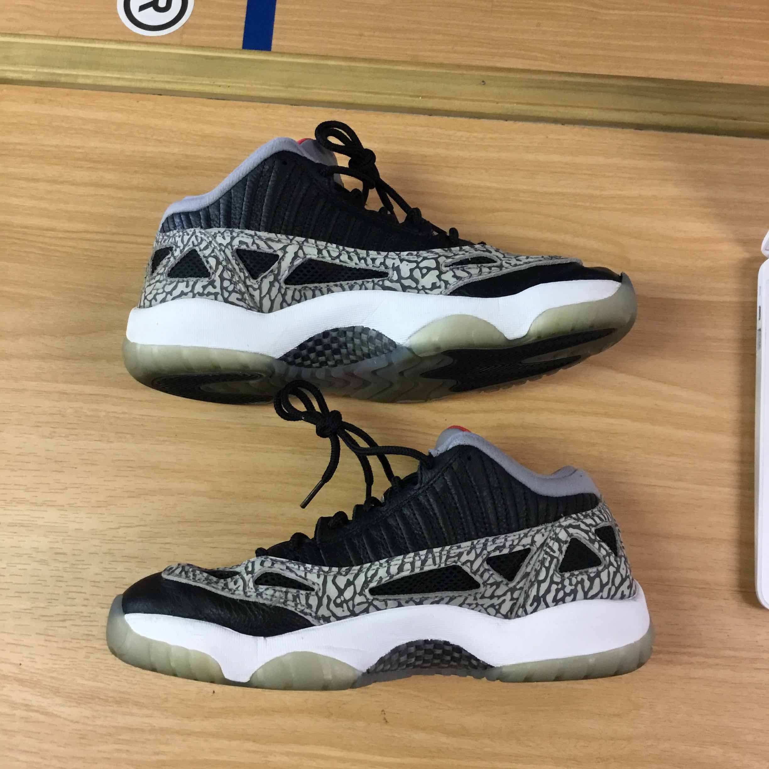 Air Jordan 11 Retro Low Black Cement Air Jordan 11 Retro Low IE