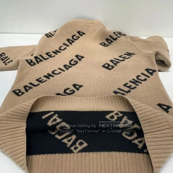 Balenciaga Balenciaga Logo Knit Sweater for Men, Brown. Size US XS / EU 42 / 0 - 9 Thumbnail