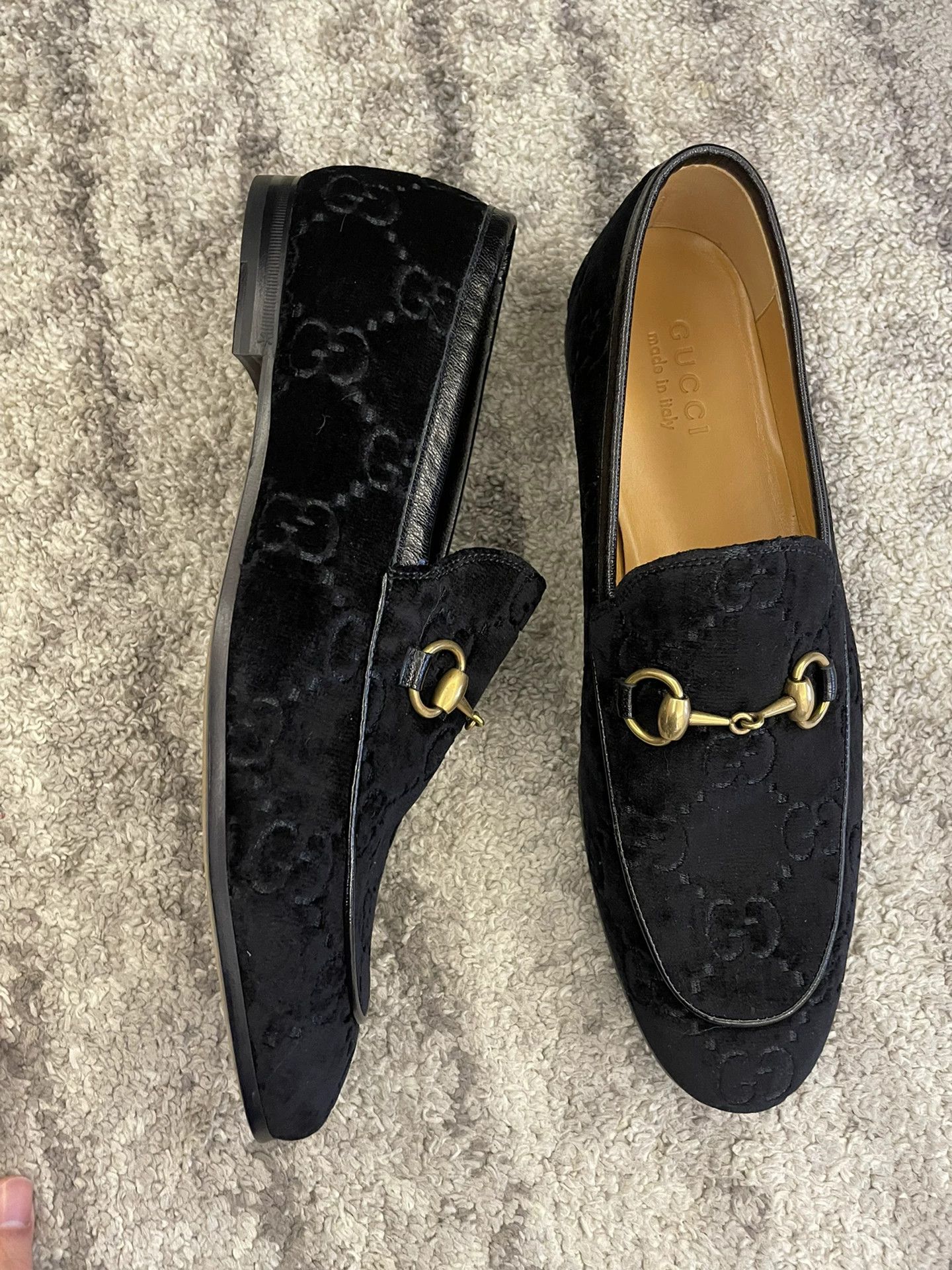 Gucci Brand new authentic Gucci 8.5 size 42.5 velvet loafers Size US 8.5 / EU 41-42 - 5 Thumbnail