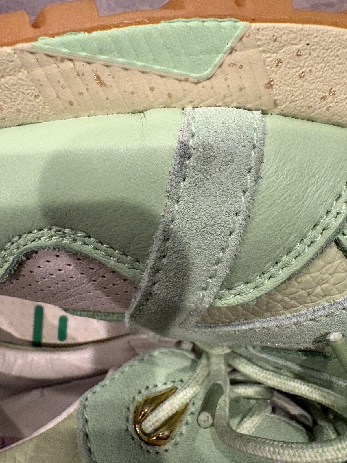 Diadora Diadora N900 Gelato “Pistachio” size 11.5 used Size US 11.5 / EU 44-45 - 3 Thumbnail