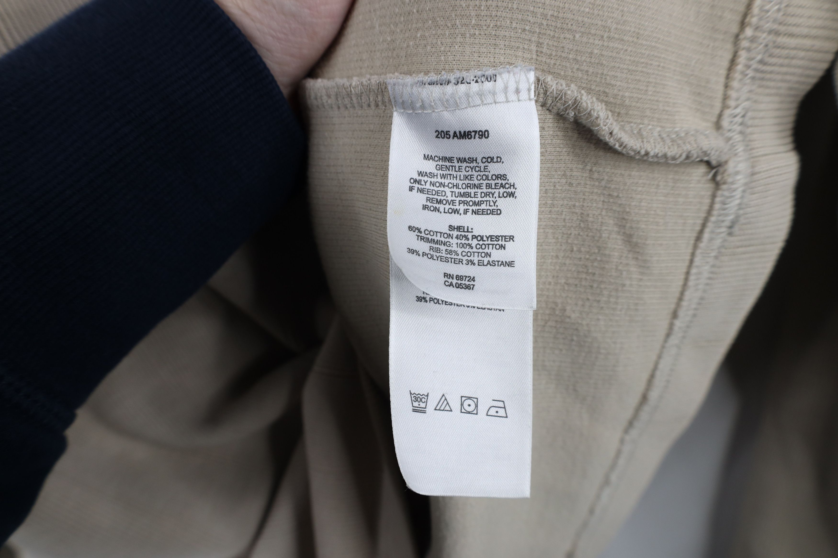 Columbia × Vintage Vintage Columbia Faded Ribbed Knit V-Neck Sweater Beige Size US L / EU 52-54 / 3 - 7 Thumbnail
