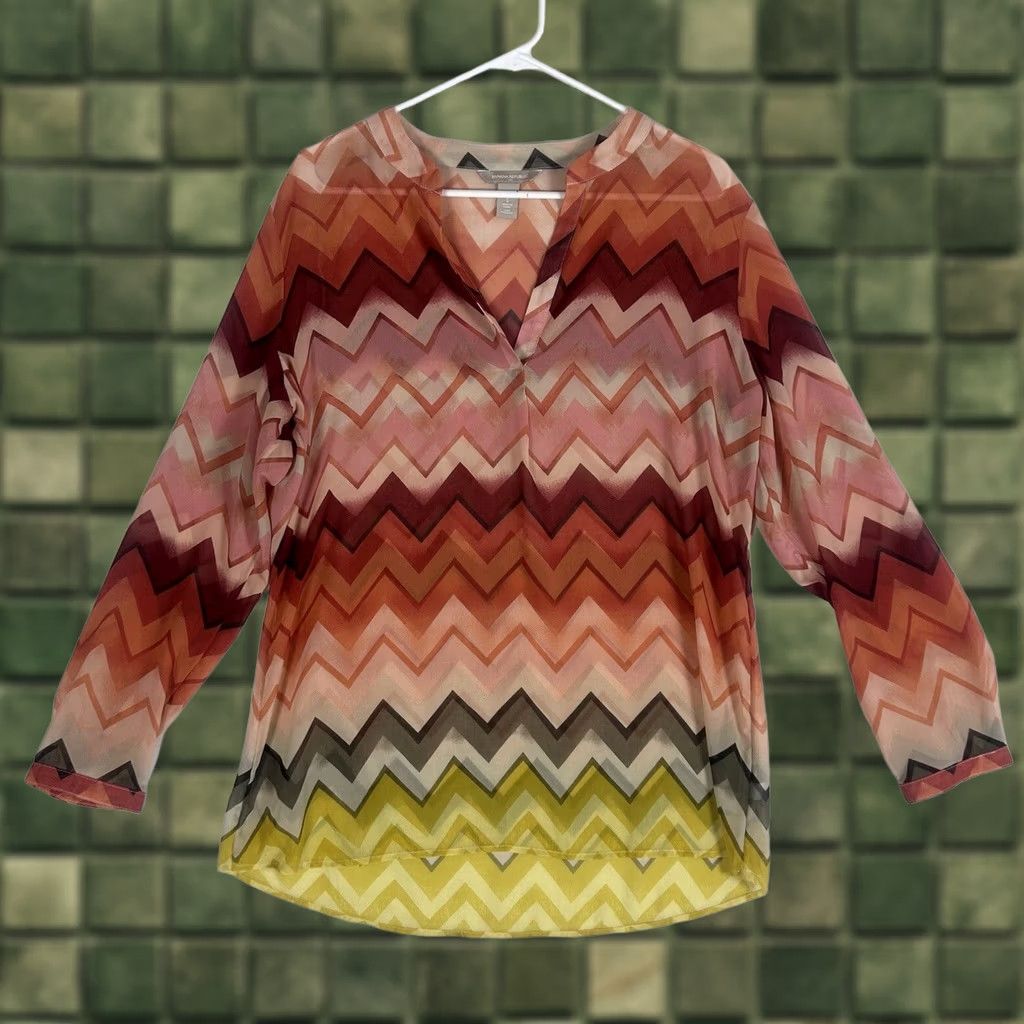 Banana Republic Banana Republic Sheer Blouse Long Sleeve Shirt Top L Multicolor Geometric Print Womens V-Neck, Polyester, Regular Size Size L / US 10 / IT 46 - 1 Thumbnail