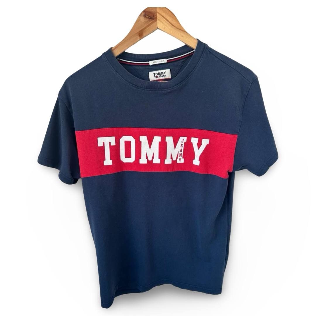 Tommy Hilfiger Tommy Hilfiger T-Shirt #1144 Size US S / EU 44-46 / 1 - 1 Thumbnail