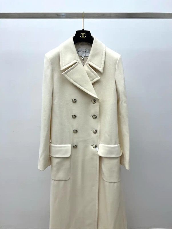 Chanel Chanel Women's Cream Long Coat 0089 Size M / US 6-8 / IT 42-44 - 1 Thumbnail