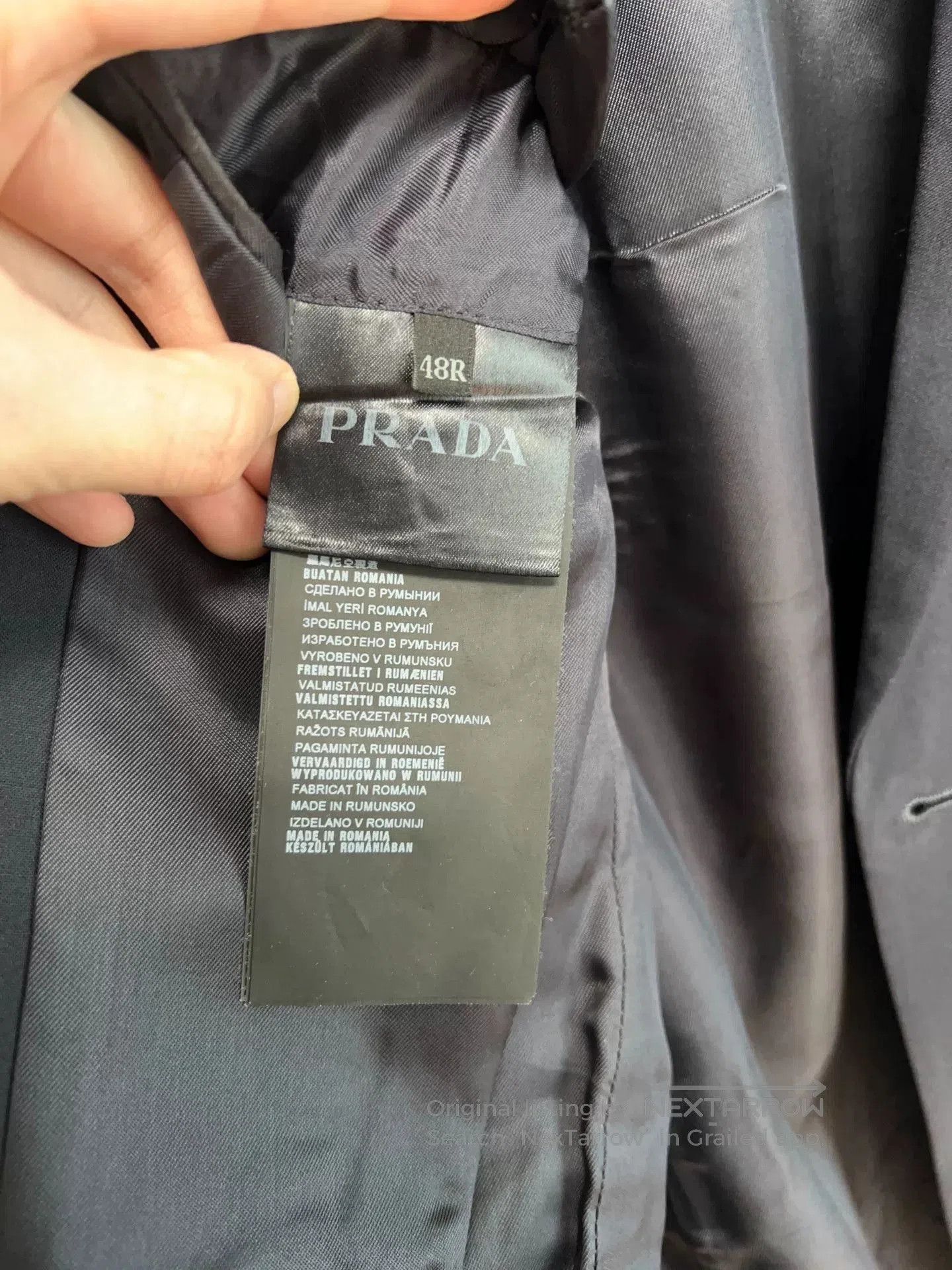 Prada Prada Black Suit with Sleeve Badge for Sale. Size US M / EU 48-50 / 2 - 5 Thumbnail