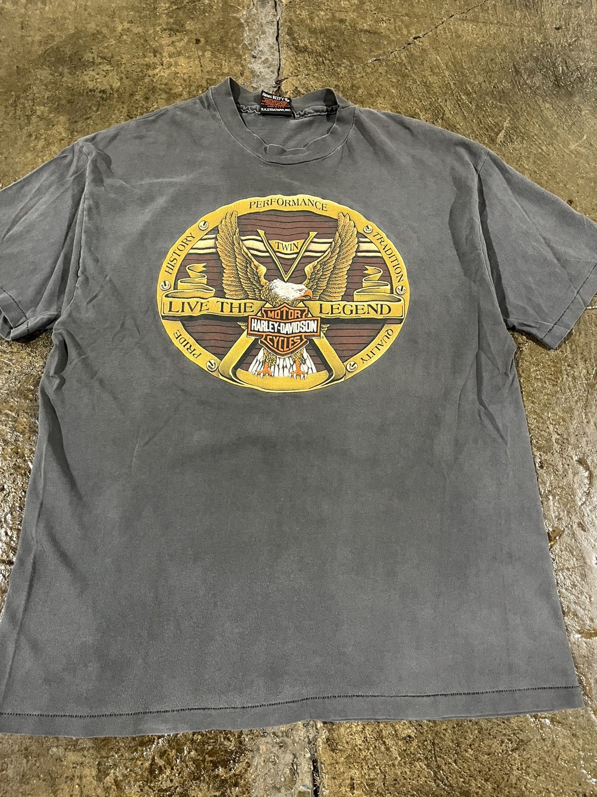 Harley Davidson × Vintage Crazy Vintage 90s Harley Davidson Faded Eagle Biker Tee Size US XL / EU 56 / 4 - 4 Thumbnail