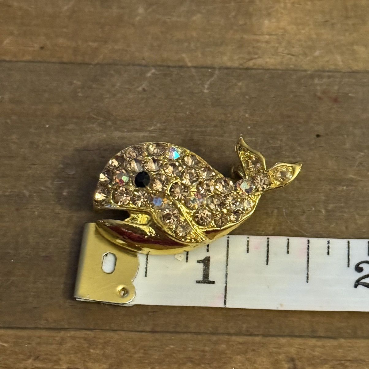 Other Gold tone rhinestone whale brooch Size ONE SIZE - 2 Thumbnail