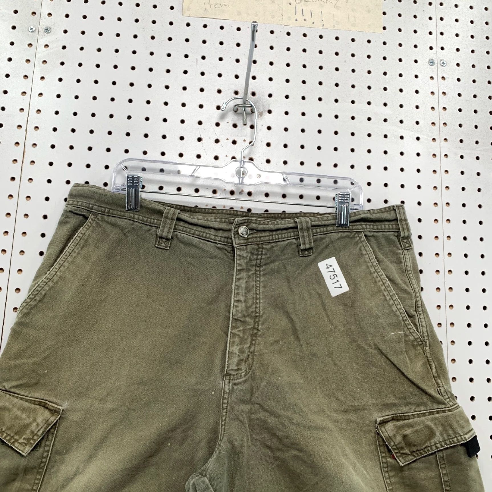 The North Face VINTAGE The North Face Cargo Shorts Mens 38 Faded Olive Green Outdoor 37x11.5 Size US 38 / EU 54 - 7 Thumbnail