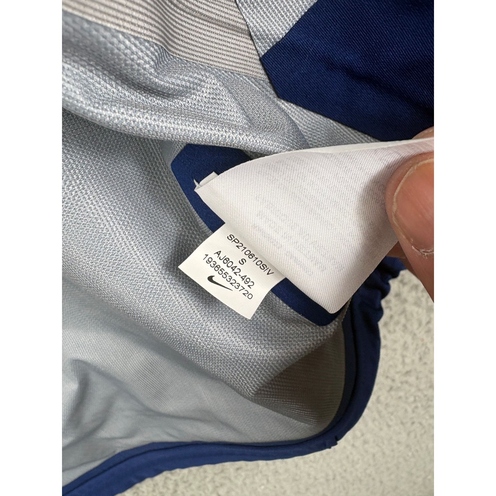 Nike Nike Pro Elite Storm Running Jacket Men S Blue Waterproof Size US S / EU 44-46 / 1 - 10 Thumbnail