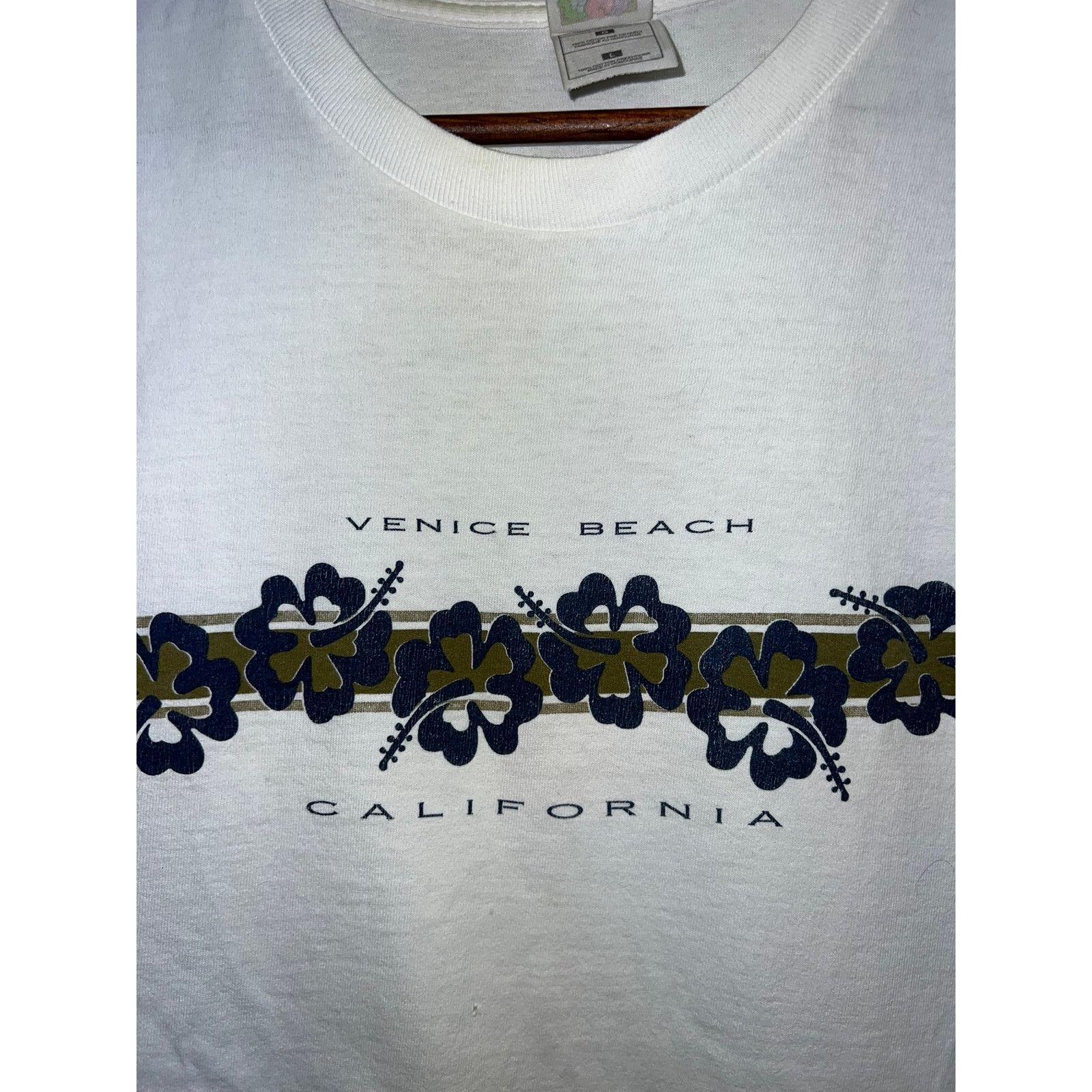 Fruit Of The Loom Vintage Venice Beach Shirt California Tropcial Tee FOTL 90s Size US L / EU 52-54 / 3 - 3 Thumbnail