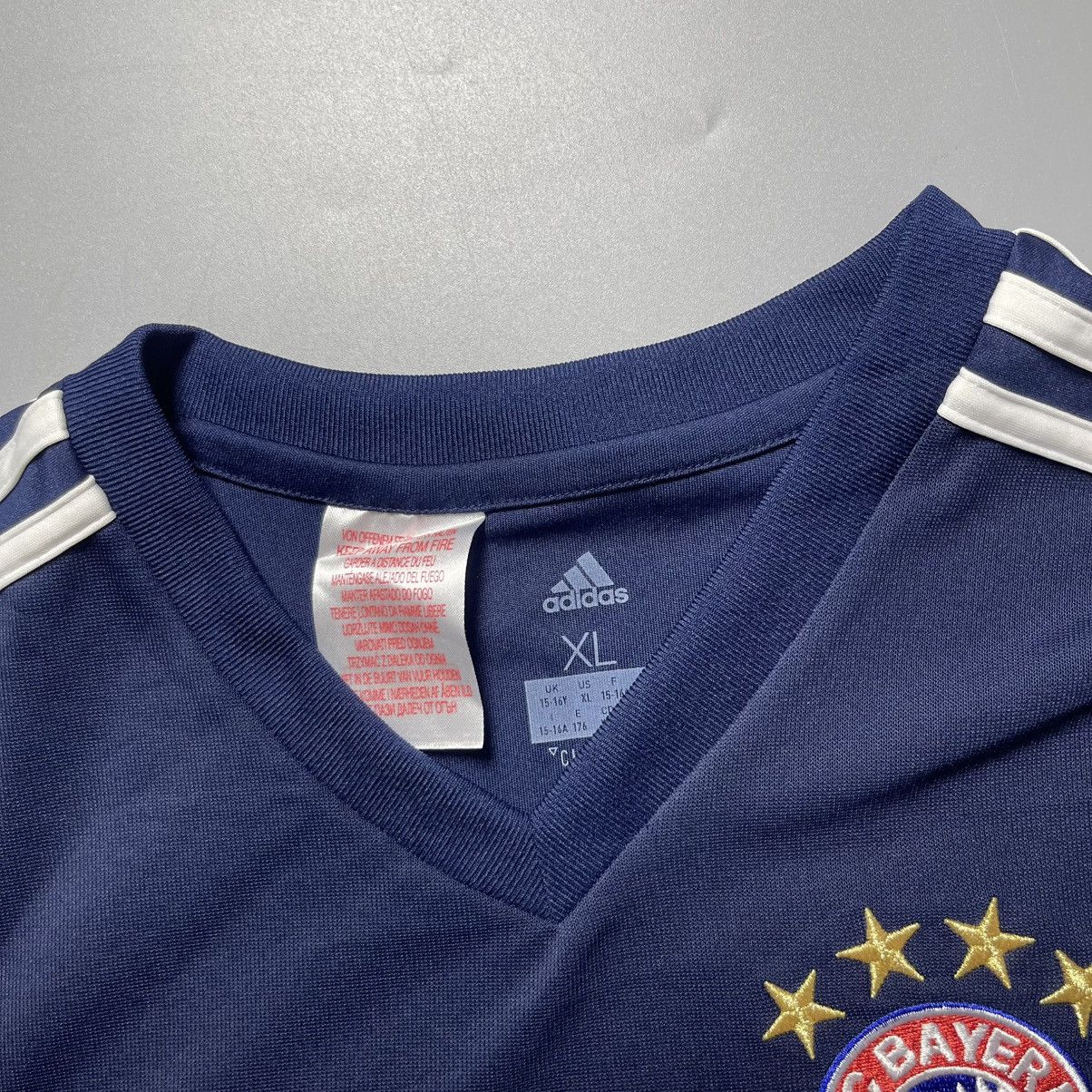 Adidas XL KIDS SIZE BAYERN ADIDAS 2017/2018 SOCCER JERSEY #11 JAMES Size US XS / EU 42 / 0 - 5 Thumbnail