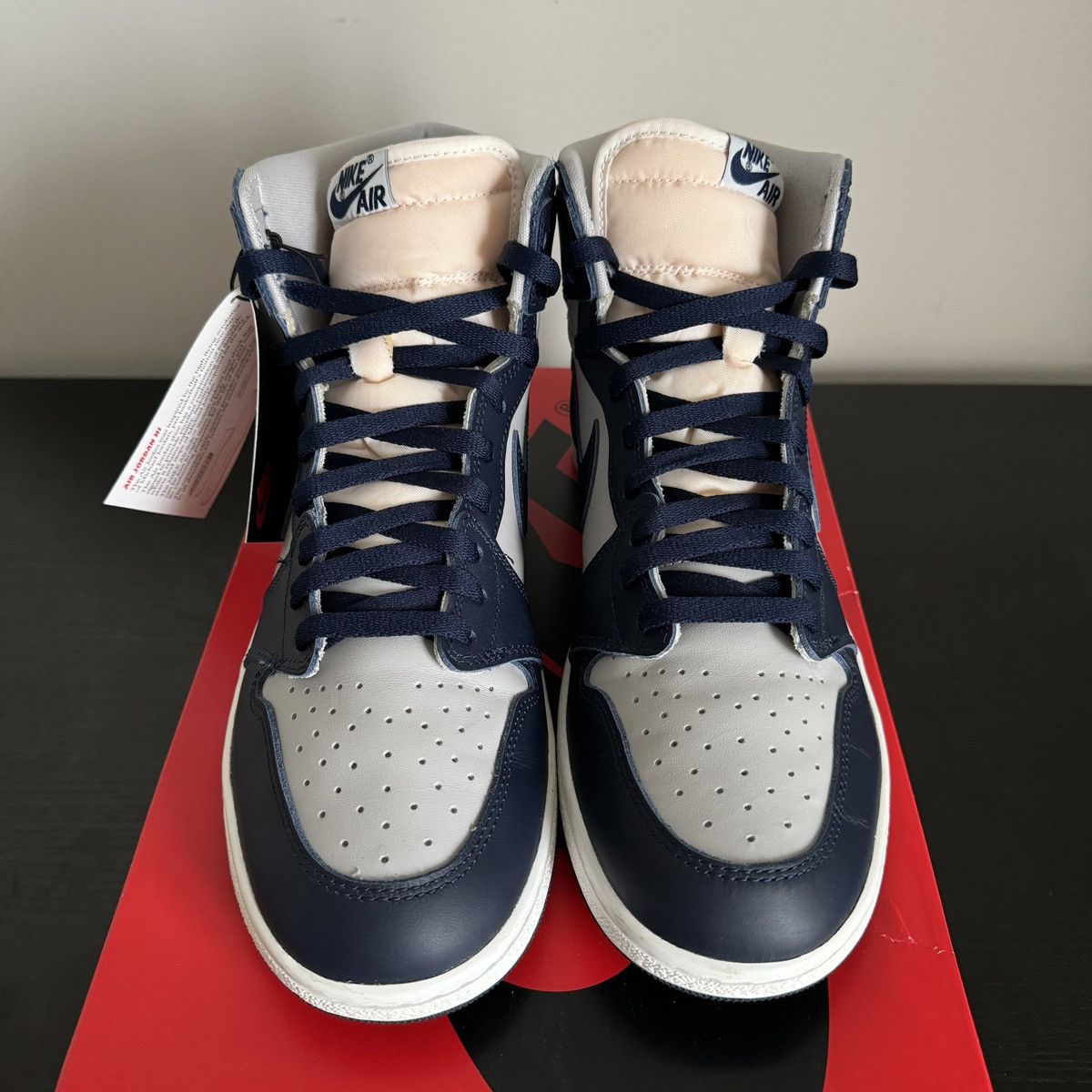 Jordan Brand Air Jordan 1 Retro High ‘85 “Georgetown” Size US 11 / EU 44 - 4 Thumbnail