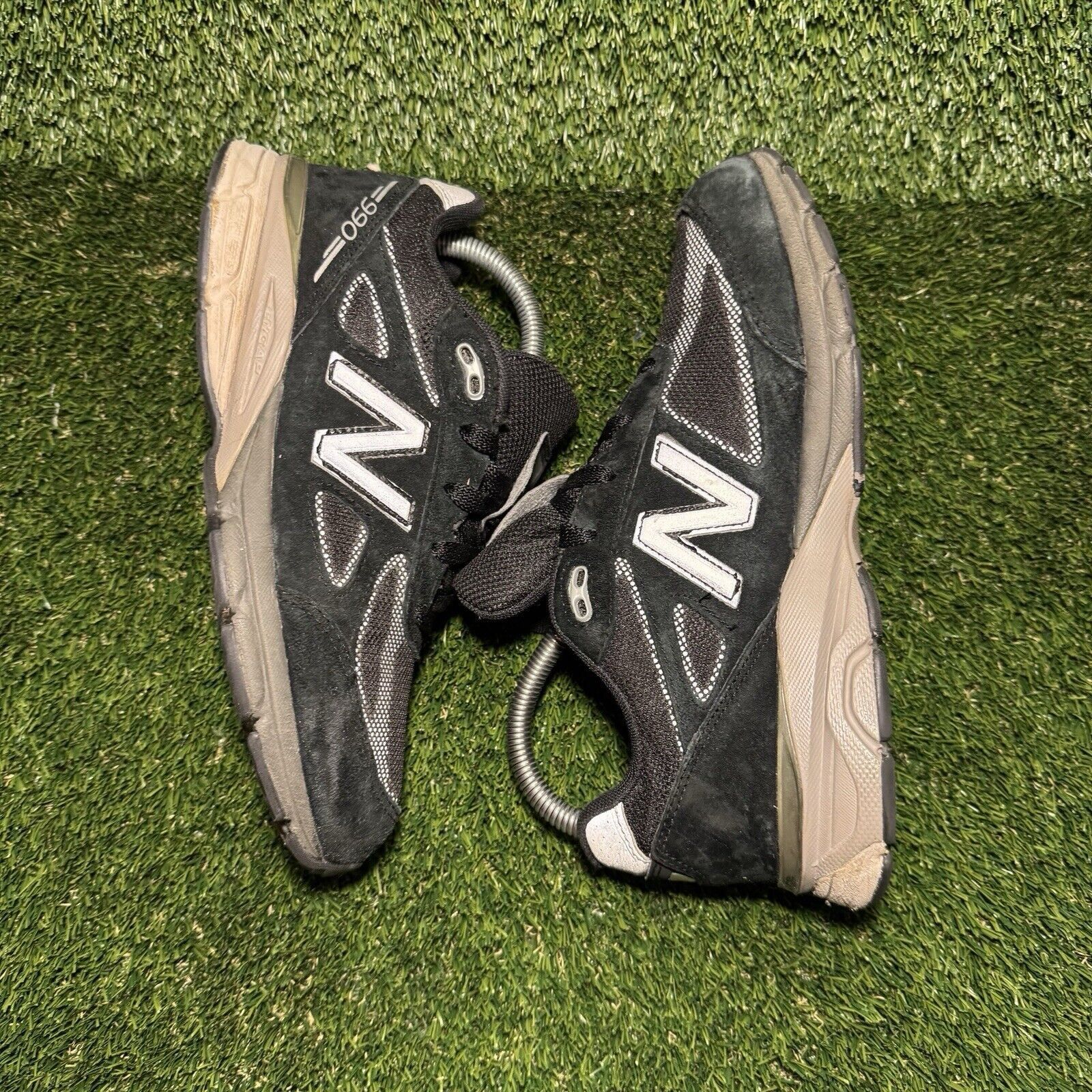 New Balance Size 6.5 - New Balance 990v4 Made In USA 2016 Black Silver W Size US 6.5 / IT 36.5 - 3 Thumbnail