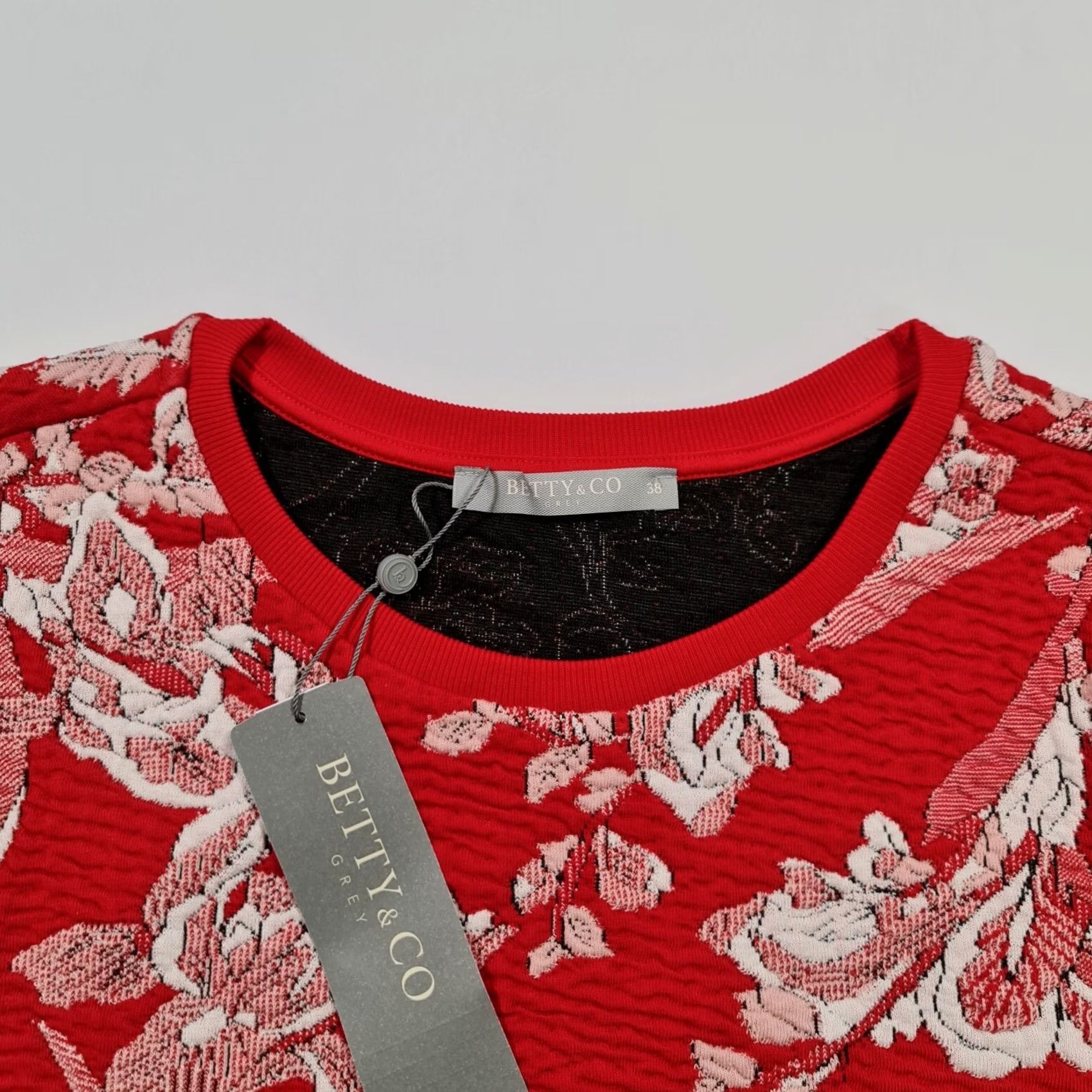 CO Betty & Co Womens Jumper Red 12 UK Floral Print Long Sleeves Stretch Top Size XL / US 12-14 / IT 48-50 - 2 Thumbnail