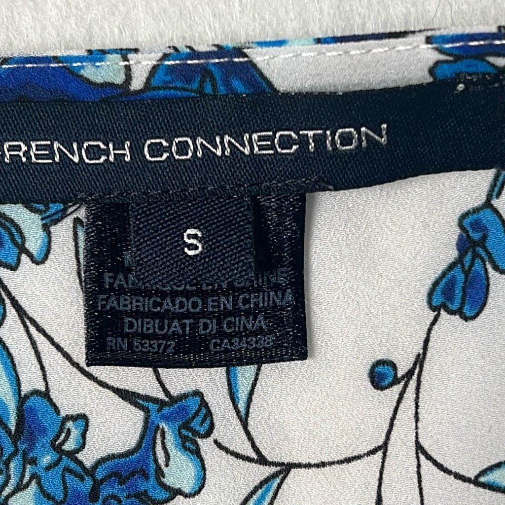 French Connection New French Connection Blue Floral Raglan Sleeve Blouse Size Size S / US 4 / IT 40 - 8 Thumbnail