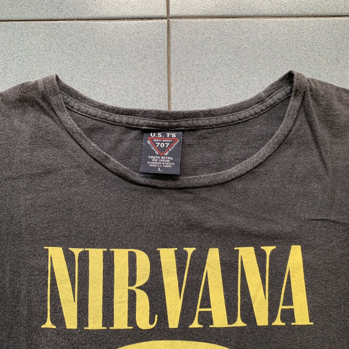 Band Tees × Vintage Vintage 90s Nirvana Smiley Band Tees Size US L / EU 52-54 / 3 - 3 Thumbnail