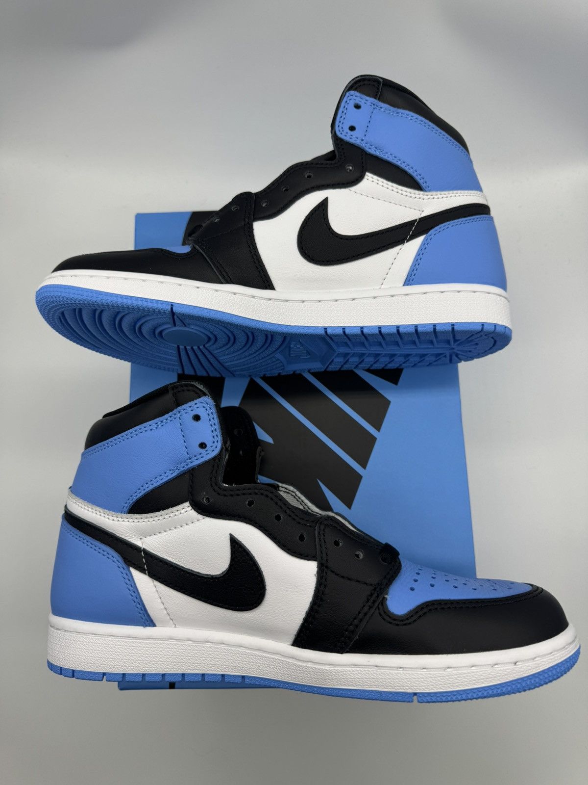Nike Nike Air Jordan 1 Retro High OG UNC Toe University Blue Size US 8 / EU 41 - 3 Thumbnail