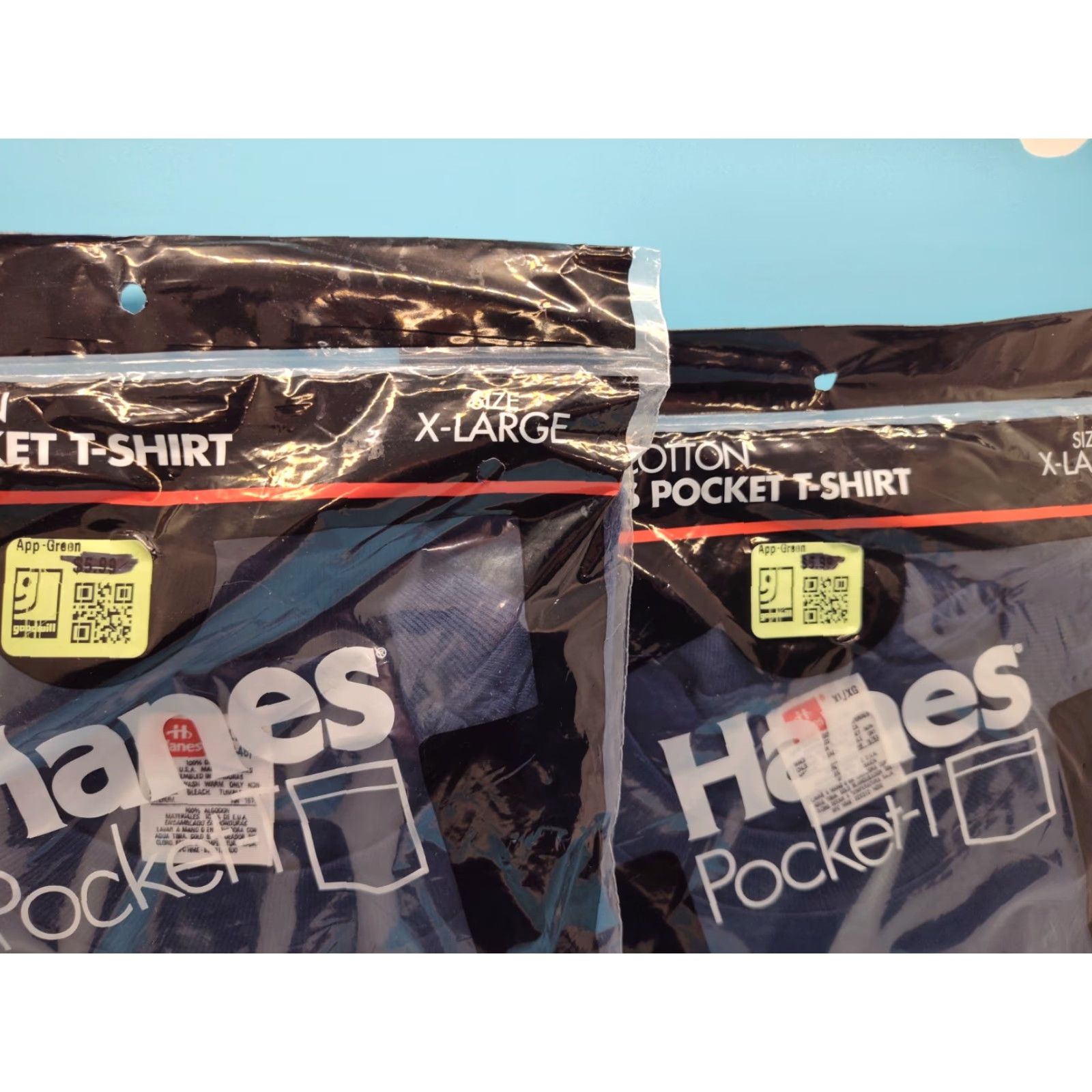Hanes VINTAGE Hanes T-Shirt Men XL Navy Blue Pocket Short Sleeve 90s Cotton Factory Sealed Lot of 2 Size US XL / EU 56 / 4 - 3 Thumbnail