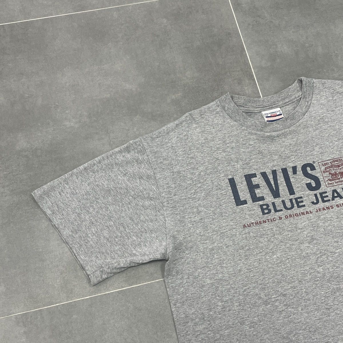 Levi's × Vintage Vintage Levi's Blue Jeans T-Shirt Size M Size US M / EU 48-50 / 2 - 3 Thumbnail