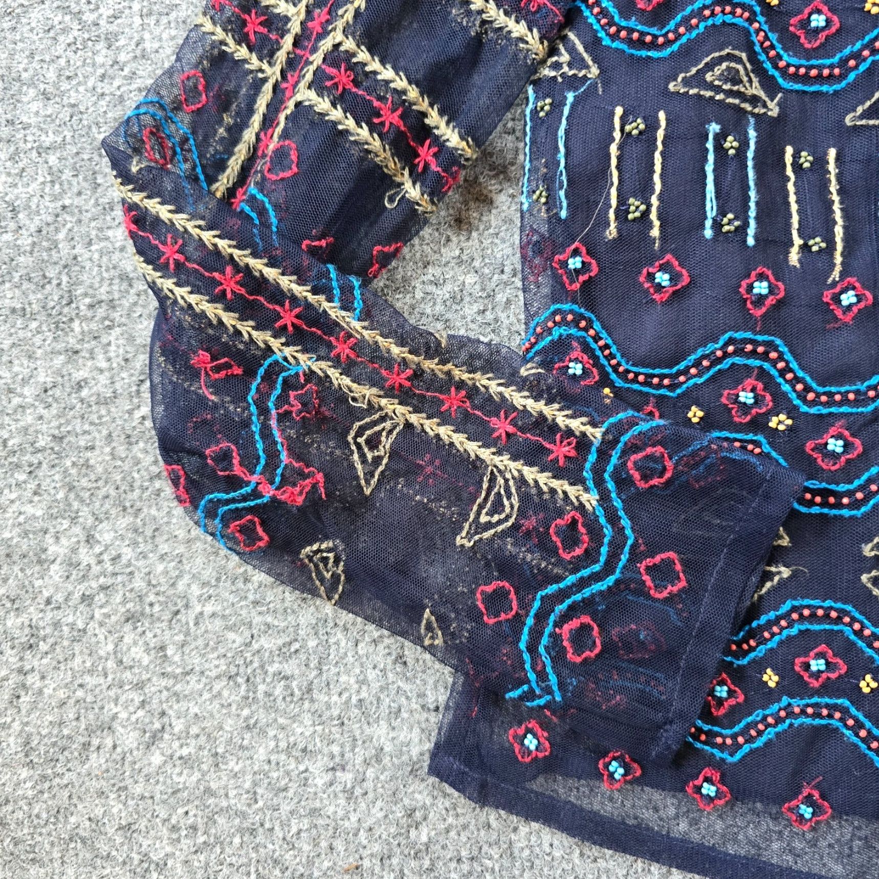 Zara Zara Blouse Womens Size Small Blue Embroidered Beaded Turquoise Boho Casual Shirt Size S / US 4 / IT 40 - 3 Thumbnail