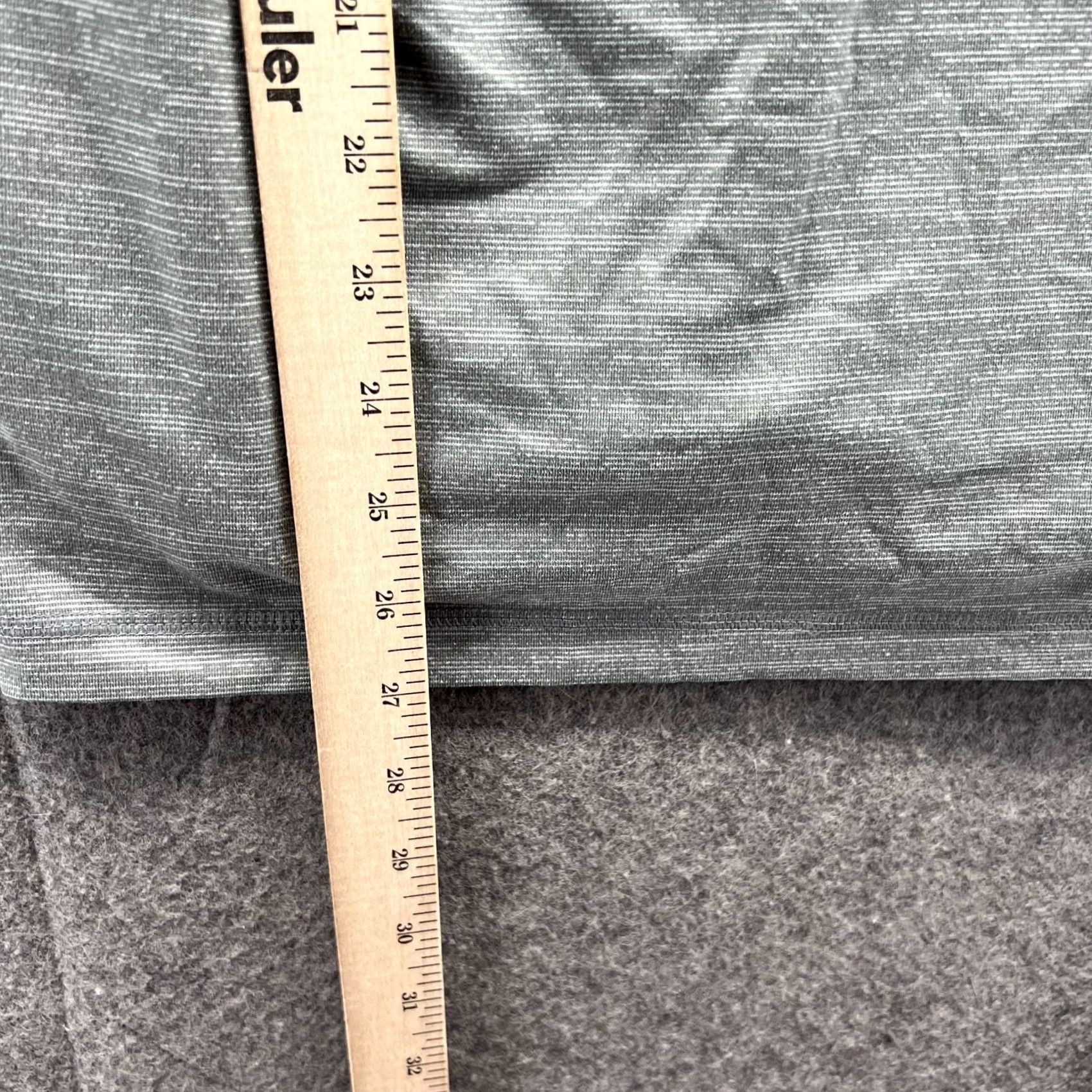 Adidas Adidas Shirt Mens Small Gray Climachill Athletic Heather Barcodes Sleeve Trefoil Shirt Short Sleeve Crew Neck Logo Activewear Mens S Gray Adidas Shirt Size US S / EU 44-46 / 1 - 5 Thumbnail