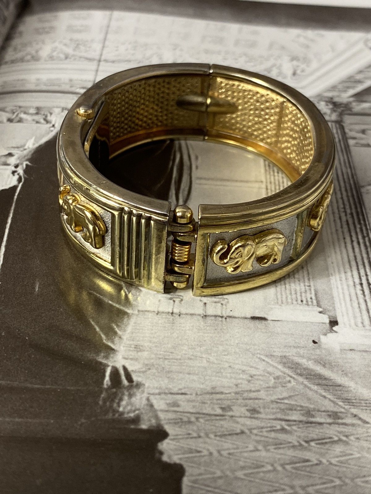 Jewelry Rare Vintage Watch Elephant Gold Bracelet Size ONE SIZE - 3 Thumbnail