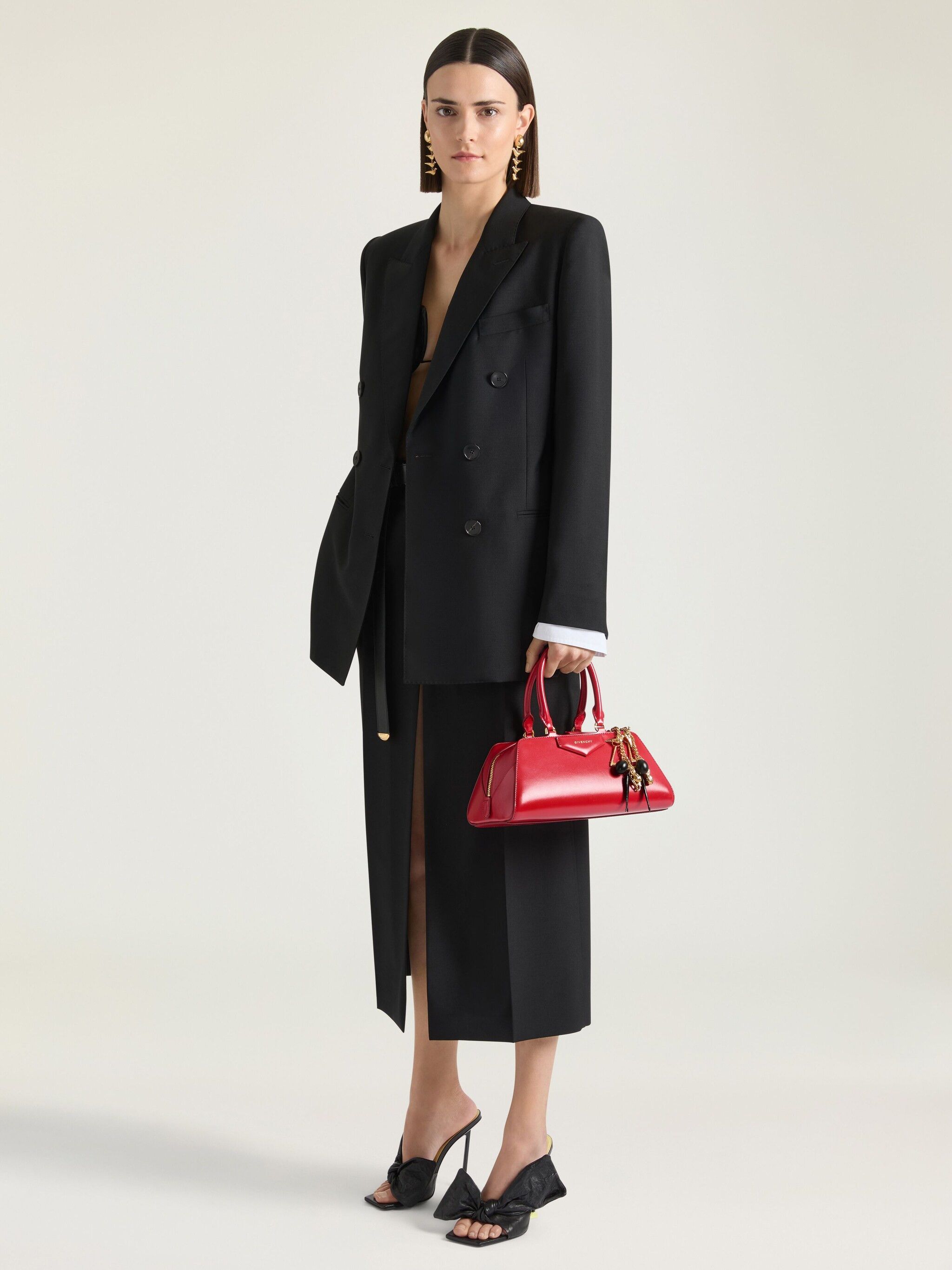 Givenchy o1srvl11e0926 Size: OS / Small Antigona East-West Bag in Red Size ONE SIZE - 3 Thumbnail