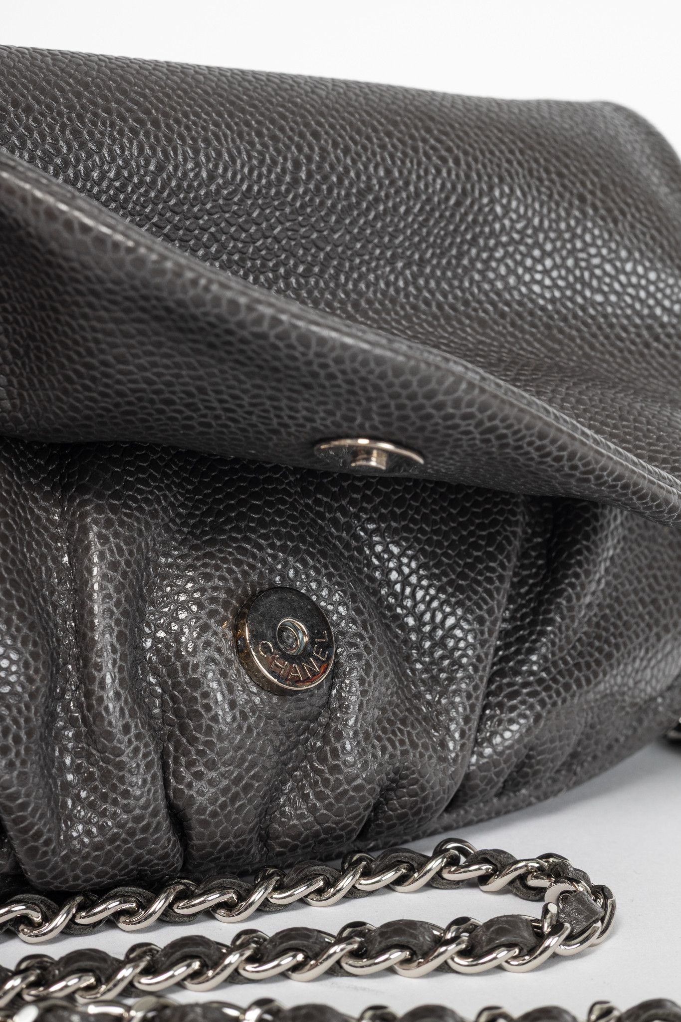 Chanel Chanel 12A Anthracite Caviar CC Half Moon WOC Size ONE SIZE - 9 Thumbnail