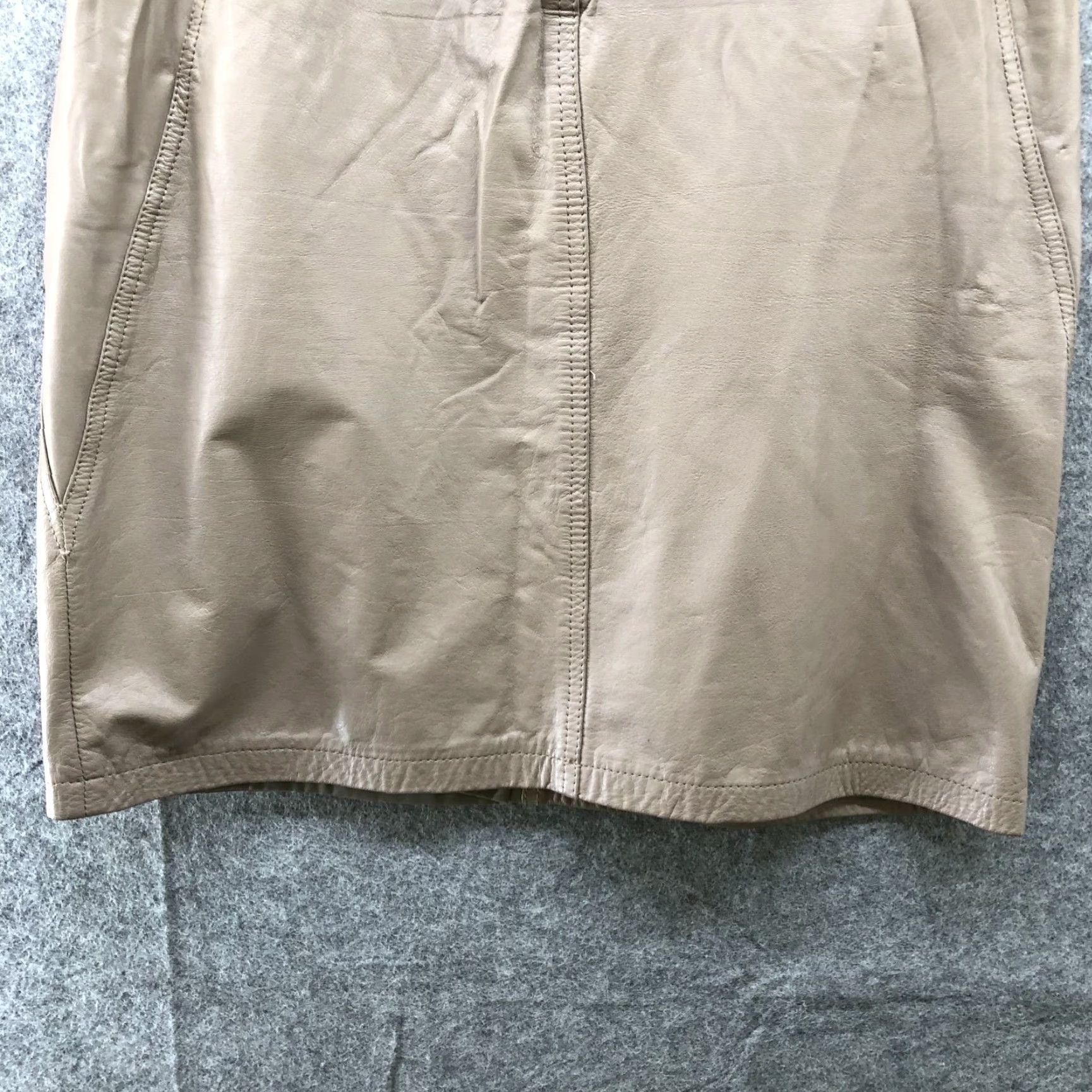 Vintage VINTAGE Tarazzia 100% Leather Pencil Skirt Womens 29 Beige Tan Knee Length High Rise Lined Size 29" - 4 Thumbnail