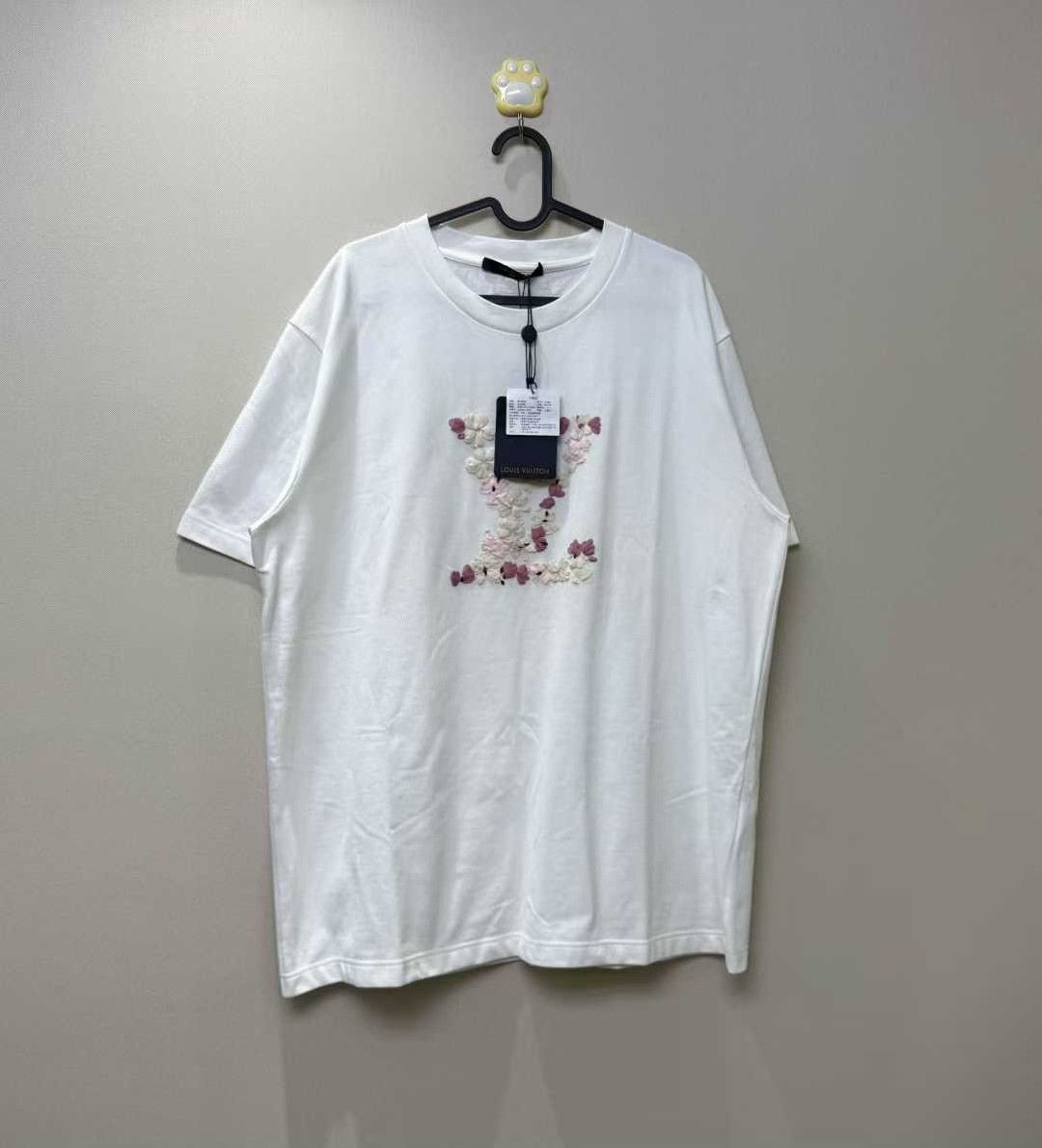 Louis Vuitton Louis Vuitton LV x Nigo White Cherry Blossom Shirt Size US XXL / EU 58 / 5 - 1 Thumbnail