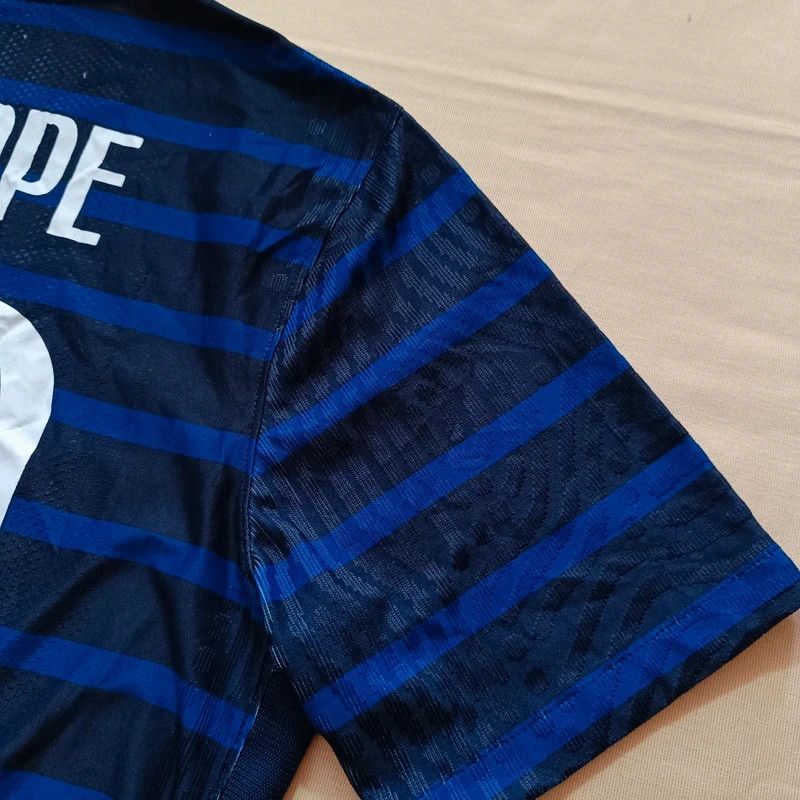 Nike Kylian Mbappe #10 France 2020-2021 Player Issue Jersey M Size US M / EU 48-50 / 2 - 8 Thumbnail