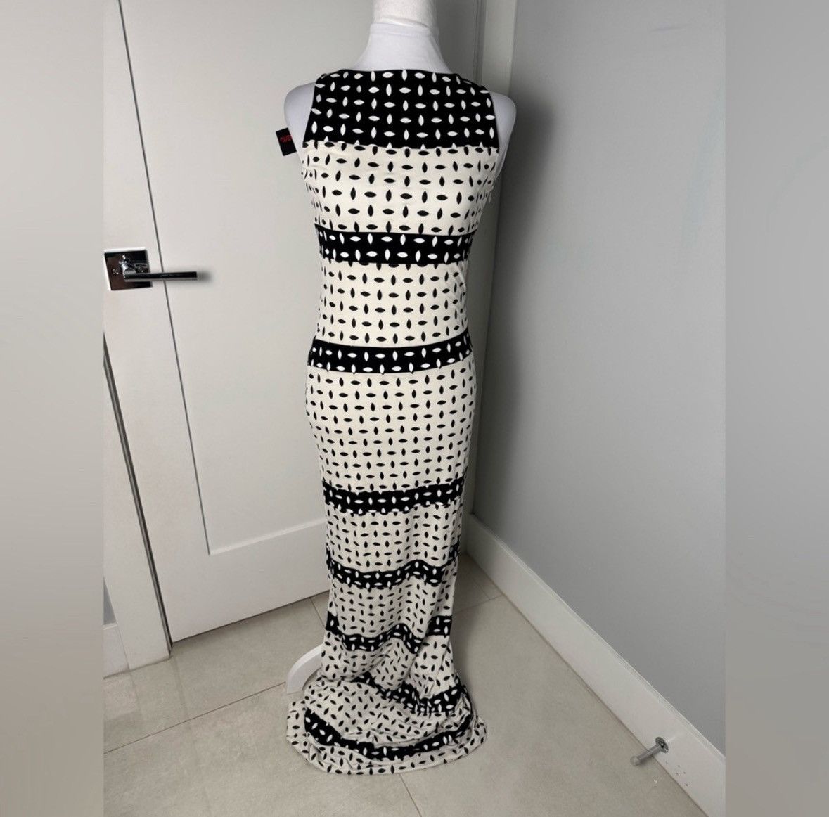 Adam Selman Adam Selman Black & Ivory Patterned Column Maxi Dress/Size 0 Size XXS / US 00 / IT 34 - 2 Thumbnail