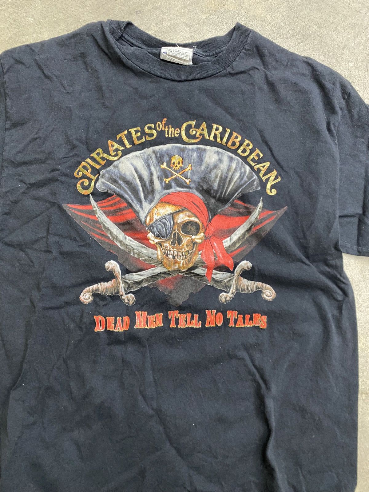 Disney Vintage Disney Pirates of the Caribbean Tee Size US L / EU 52-54 / 3 - 1 Thumbnail