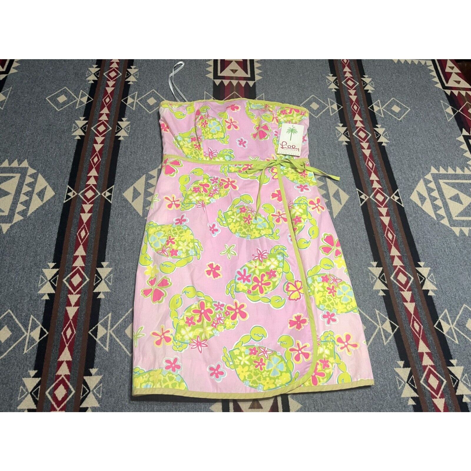image of VTG Lilly Pulitzer Breena Strapless Dress Hibiscus Pin French Crabs Size 8 NWT Hr in White, Women's