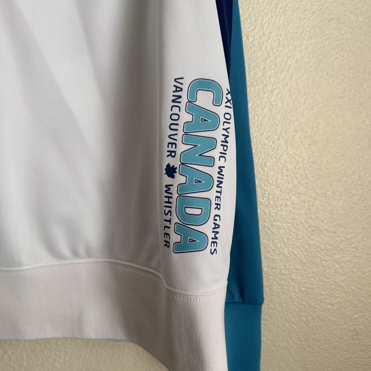 USA Olympics 2010 Vancouver Winter Olympics Womens Track Jacket Size L / US 10 / IT 46 - 6 Thumbnail