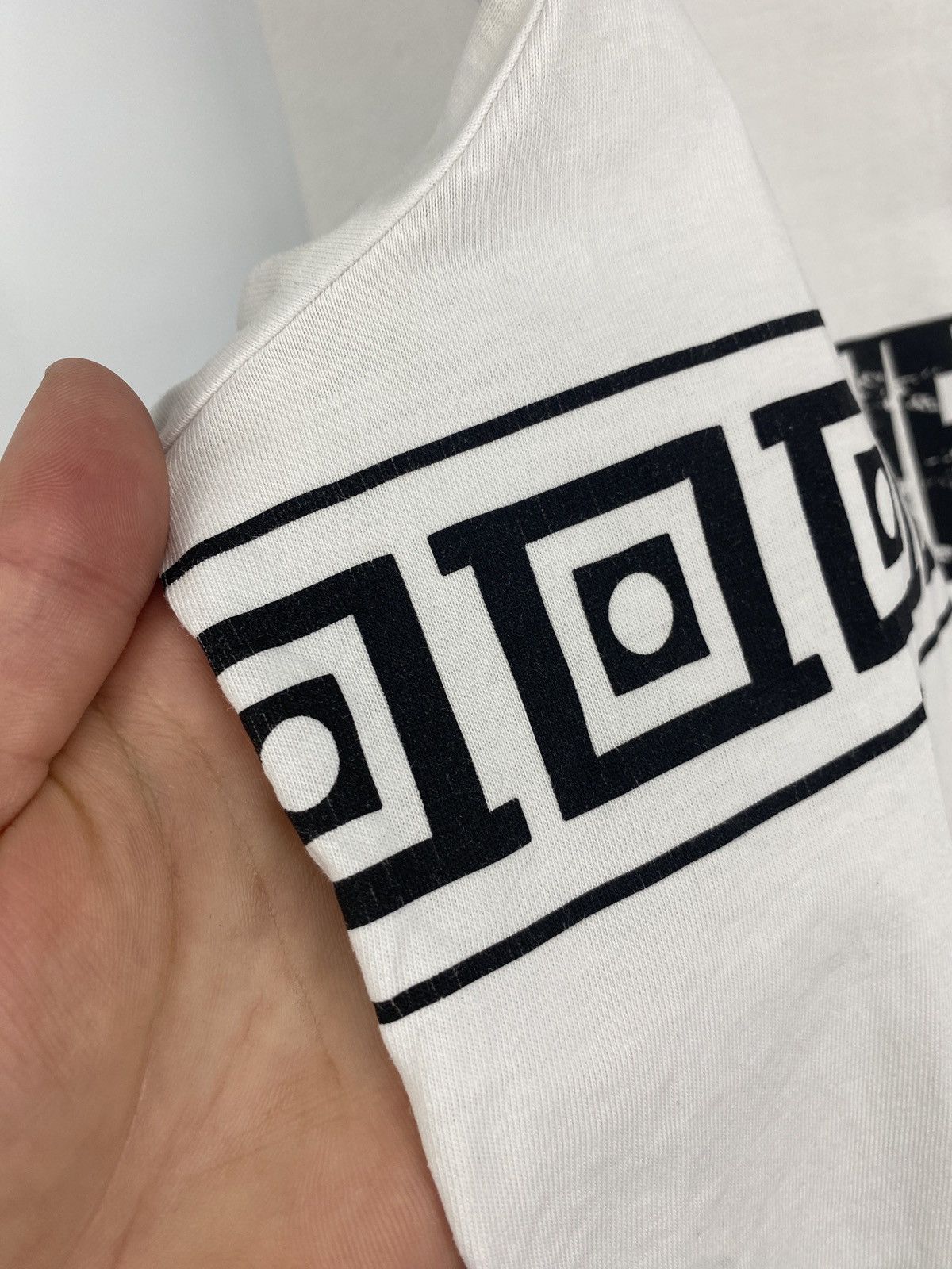 Versace 🇮🇹 Gianni Versace T-Shirt Rare Retro Hype Y2K Size US XL / EU 56 / 4 - 8 Thumbnail