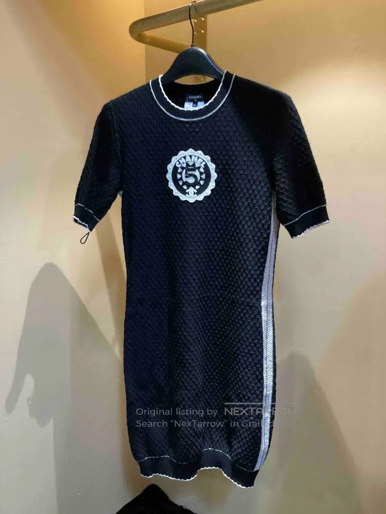 Chanel Chanel 23 years black and white embroidered short-sleeved Size XXS / US 00 / IT 34 - 1 Thumbnail