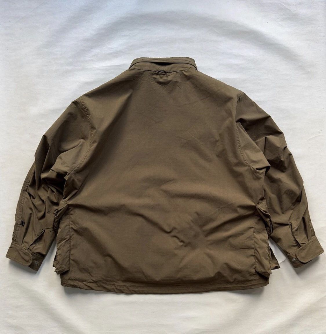 オリーブ色 フィッシングジャケット Lサイズ DAIWA PIER39 FISHING JACKET（オリーブ・サイズL）