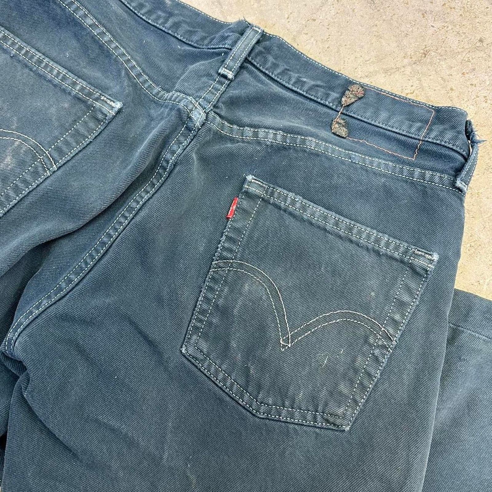 Levi's Levi 33' Jeans Blue Cotton Distressed Straight Leg Denim Size US 33 - 5 Thumbnail