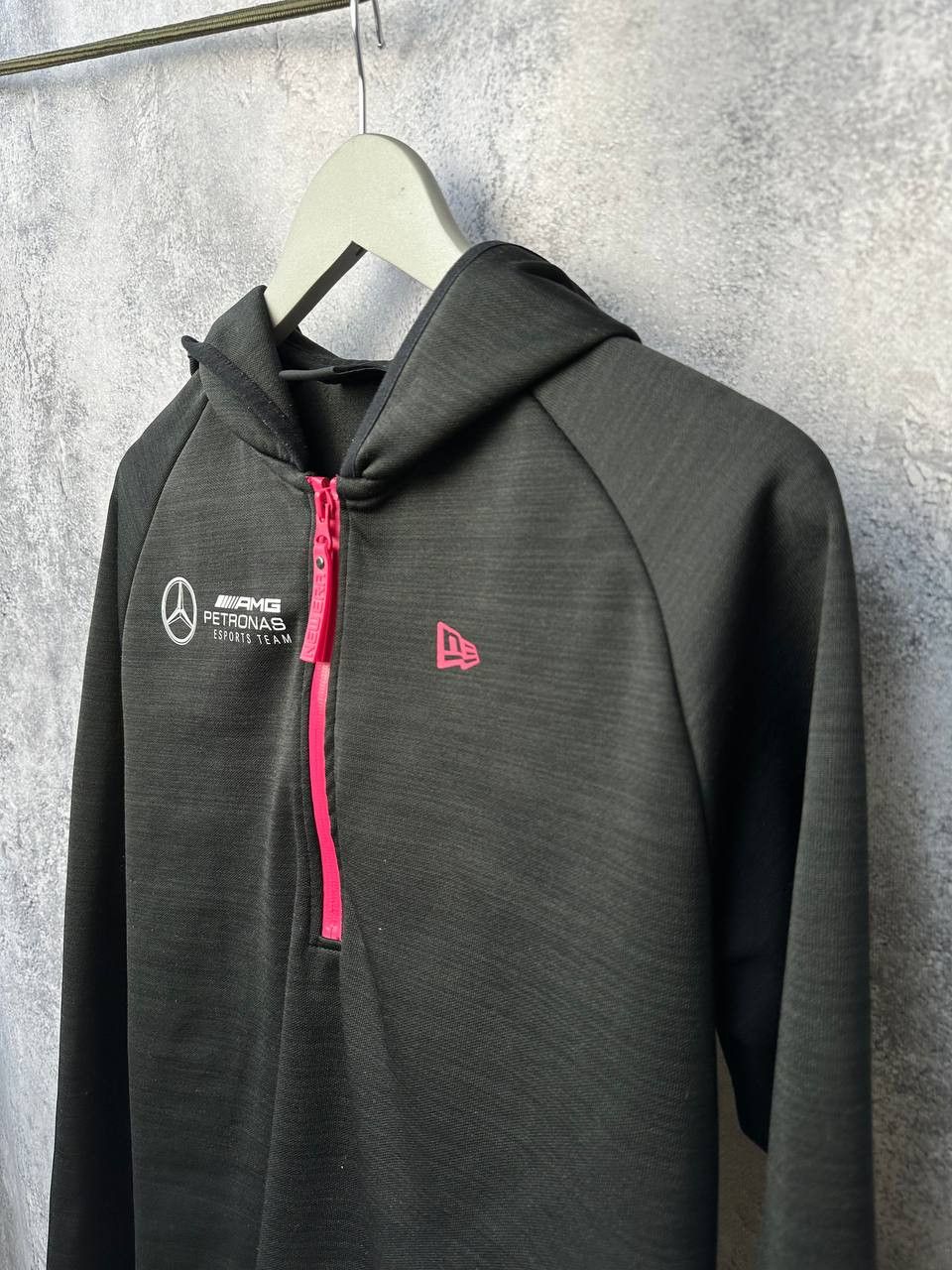 Mercedes-Benz New Era Mercedes-Benz Petronas 1/4 Zip Hoodie Size US M / EU 48-50 / 2 - 6 Thumbnail