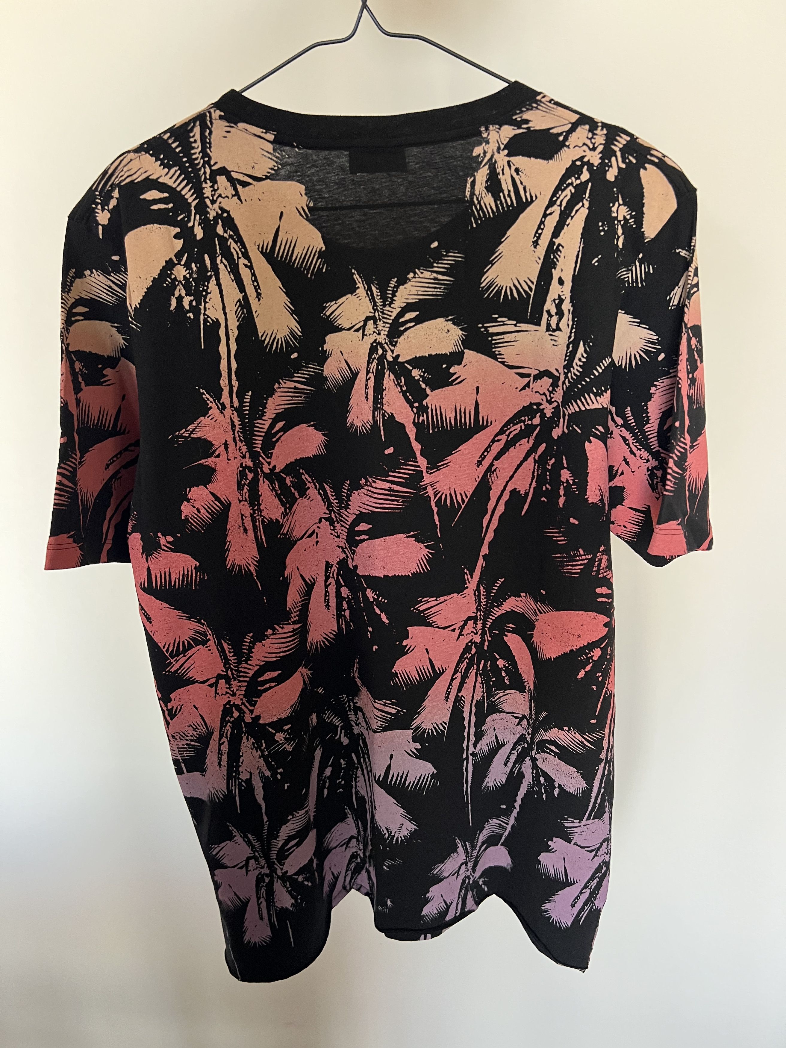 Saint Laurent Paris Saint Laurent Palm Print T-shirt Size US L / EU 52-54 / 3 - 2 Thumbnail